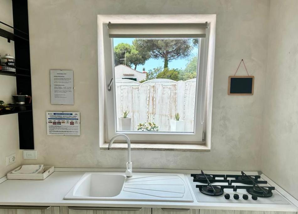 Marina di Cerveteri Casa Mila Whiteヴィラ エクステリア 写真